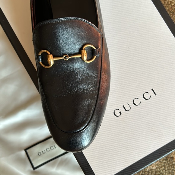 Gucci Jordaan loafers in like new condition, timeless design gorgeous stylish - Picture 4 of 13